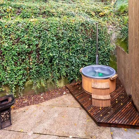 Holiday With Nordic Bath And Games (adults Only)