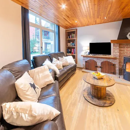 Σπίτι διακοπών Holiday With Nordic Bath And Games (adults Only) Saint-Hubert